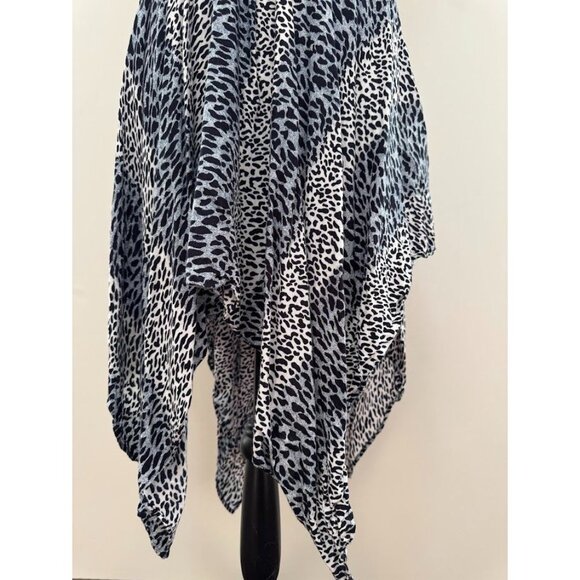 Leopard Print Low Cut Dress Size Med/Large - Picture 6 of 7